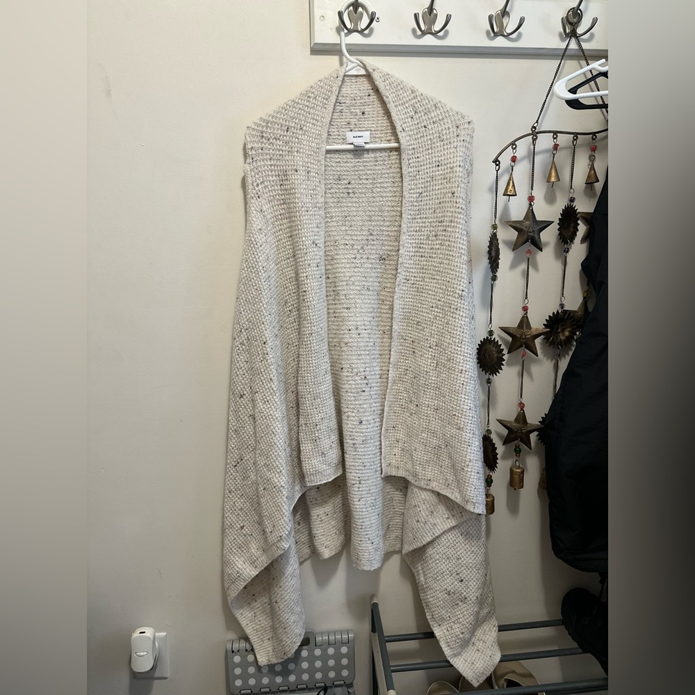 Old Navy Textured-Knit Sweater Vest, Oatmeal